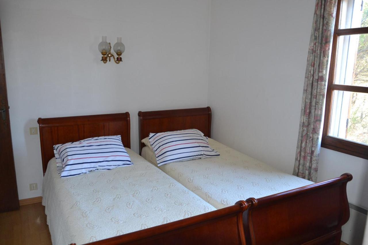 Les Vallons Holiday Home Lioux Extérieur photo