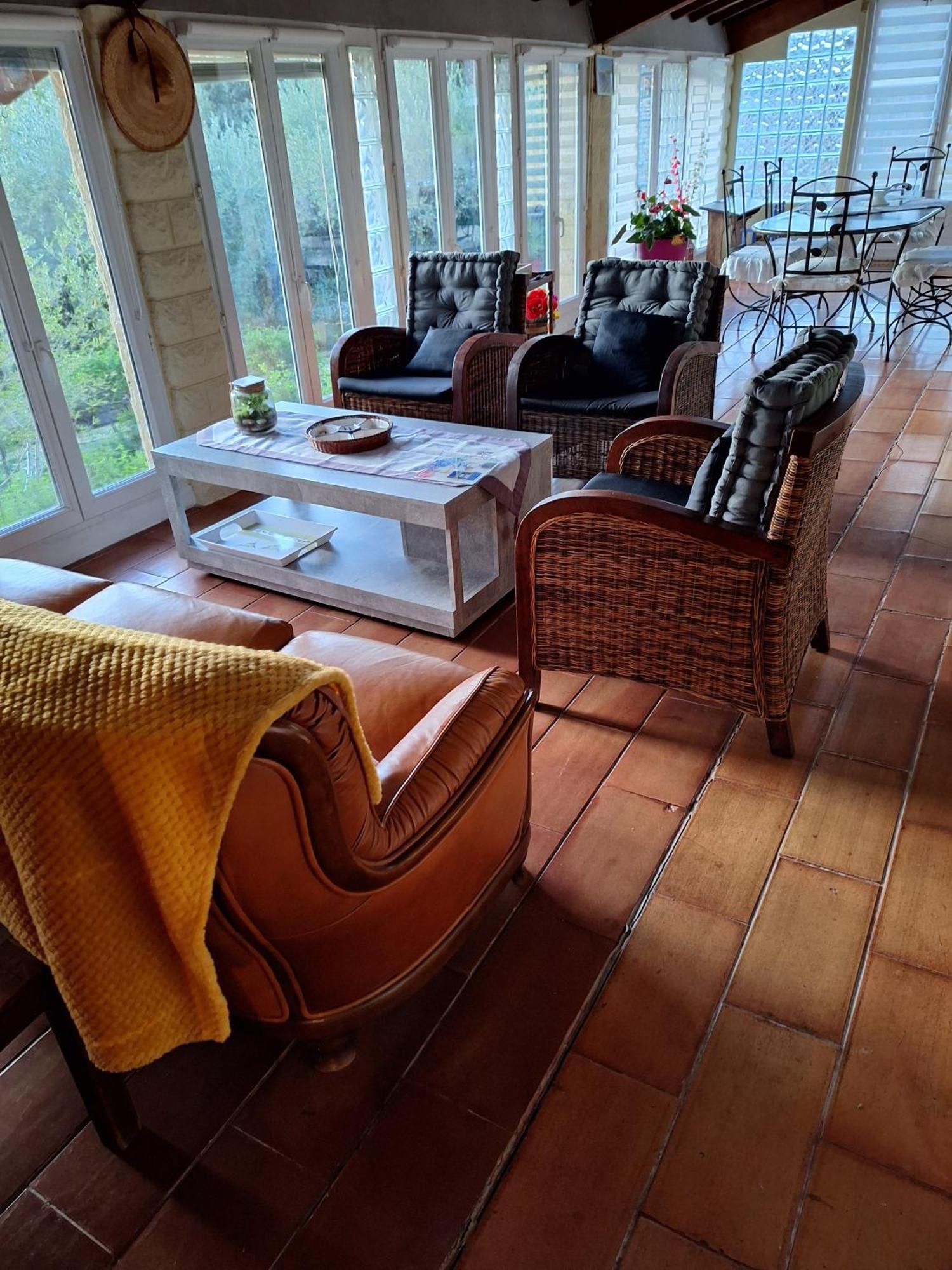Les Vallons Holiday Home Lioux Extérieur photo